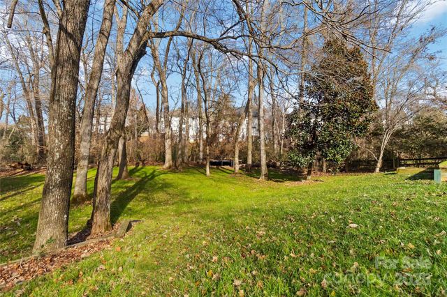 14211 Harvington Drive, Huntersville, NC 28078