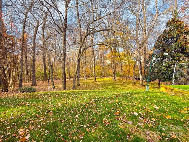 14211 Harvington Drive, Huntersville, NC 28078