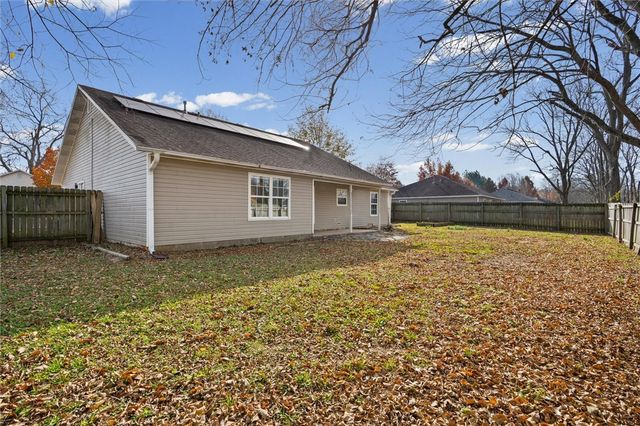 2749 Jessica Place, Fayetteville, AR 72701