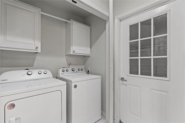 2749 Jessica Place, Fayetteville, AR 72701