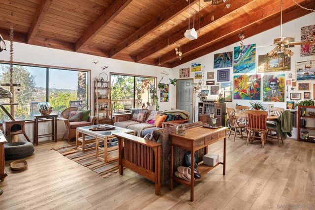 2820 Highlands Blvd, Spring Valley, CA 91977