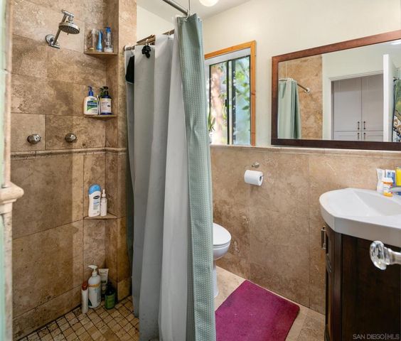 2820 Highlands Blvd, Spring Valley, CA 91977