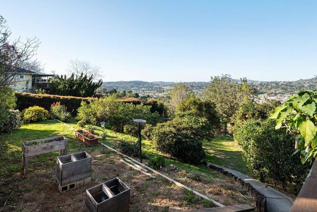 2820 Highlands Blvd, Spring Valley, CA 91977