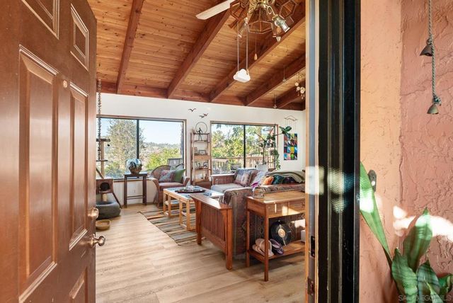 2820 Highlands Blvd, Spring Valley, CA 91977