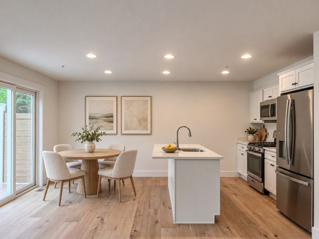 112 Genest St 1, Dracut, MA 01826