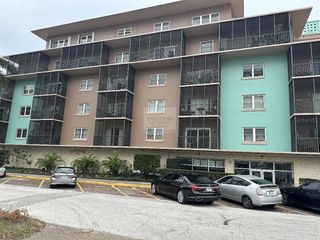 750 BURLINGTON AVENUE N 5D, St Petersburg, FL 33701