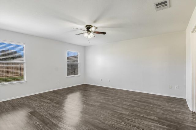 116 Mallard LN, Leander, TX 78641