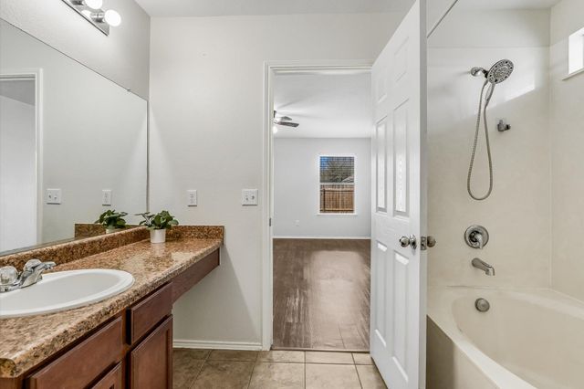 116 Mallard LN, Leander, TX 78641