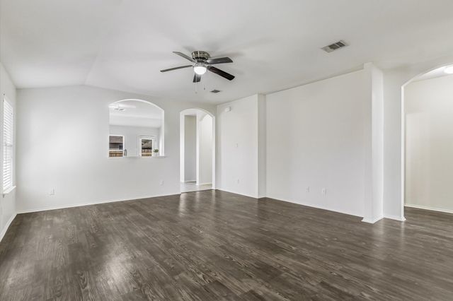 116 Mallard LN, Leander, TX 78641