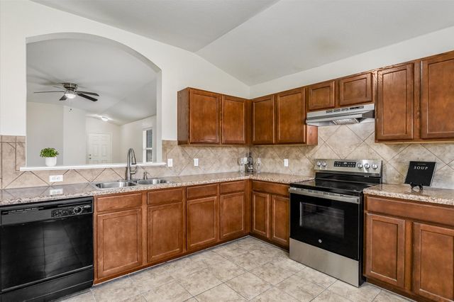 116 Mallard LN, Leander, TX 78641