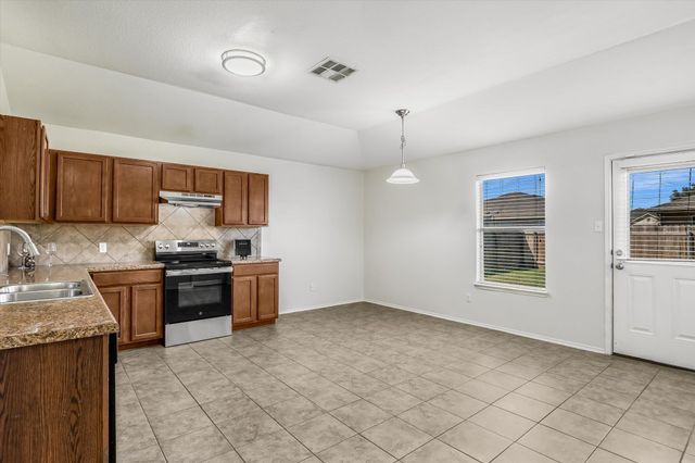 116 Mallard LN, Leander, TX 78641