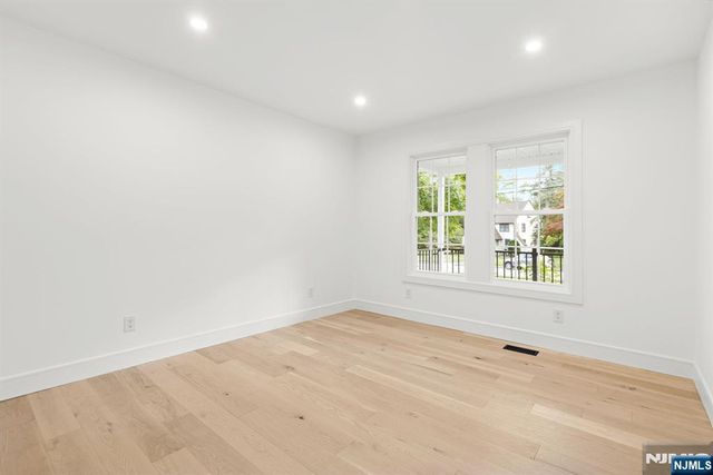 21 Snyder Avenue, Ramsey, NJ 07446