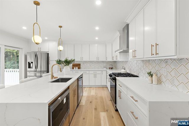 21 Snyder Avenue, Ramsey, NJ 07446