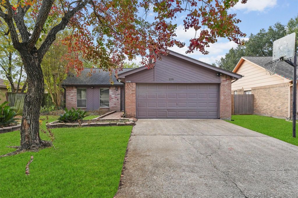 10031 Spotted Horse Drive, Houston, TX 77064
