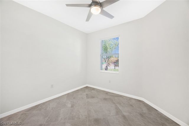 2672 Vine AVE, Naples, FL 34120