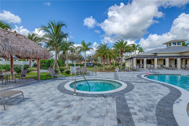 2672 Vine AVE, Naples, FL 34120