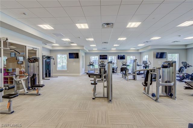 2672 Vine AVE, Naples, FL 34120