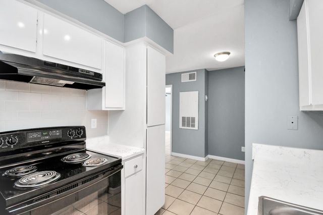 5959 Bonhomme Road 289R, Houston, TX 77036