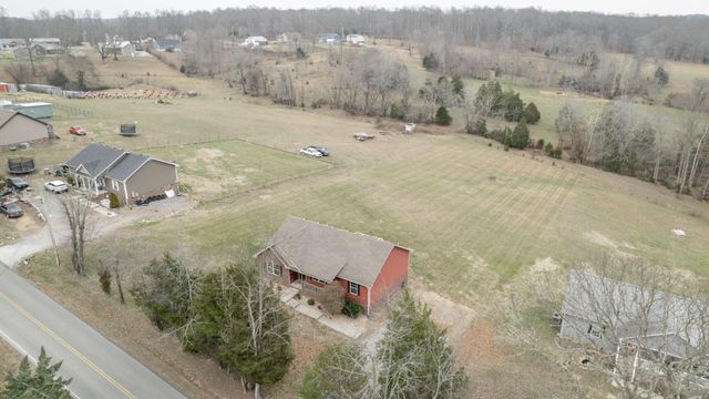 574 Keytown Rd, Portland, TN 37148