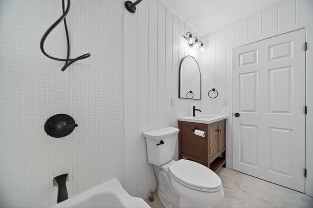 5009 HILLSDALE Avenue, Erie, PA 16509