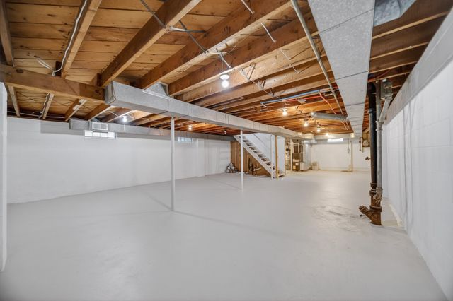 5009 HILLSDALE Avenue, Erie, PA 16509