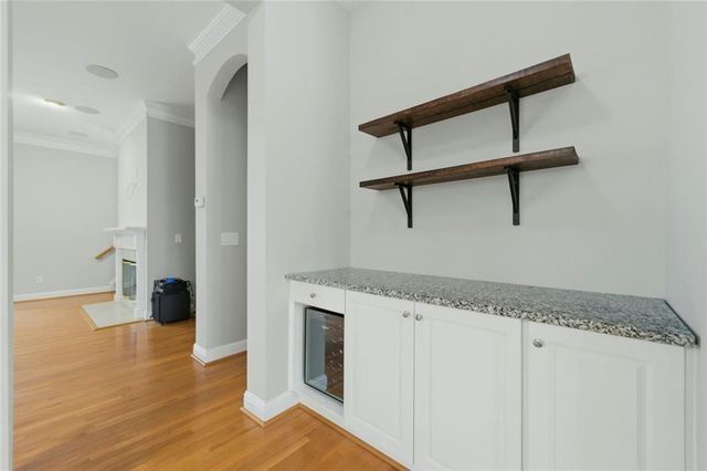 319 Creekbank Way SE, Smyrna, GA 30082