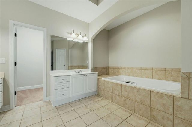 319 Creekbank Way SE, Smyrna, GA 30082