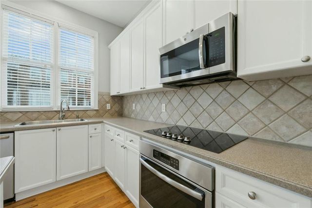 319 Creekbank Way SE, Smyrna, GA 30082