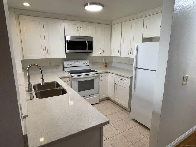 4013 Oakcrest Dr 3, San Diego, CA 92105