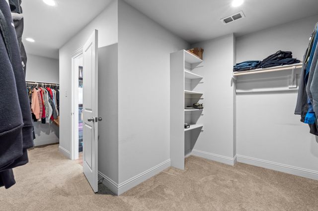 372 Chapel Hill Drive, Forney, TX 75126