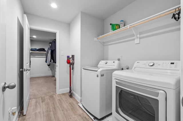 372 Chapel Hill Drive, Forney, TX 75126