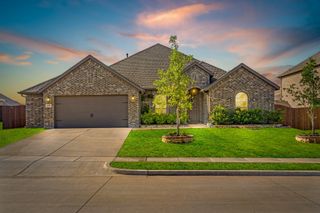 372 Chapel Hill Drive, Forney, TX 75126