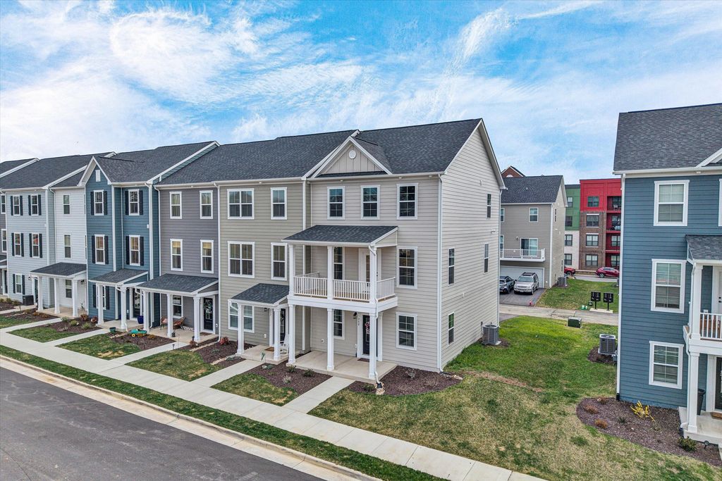 248 Colony AVE, Daleville, VA 24083