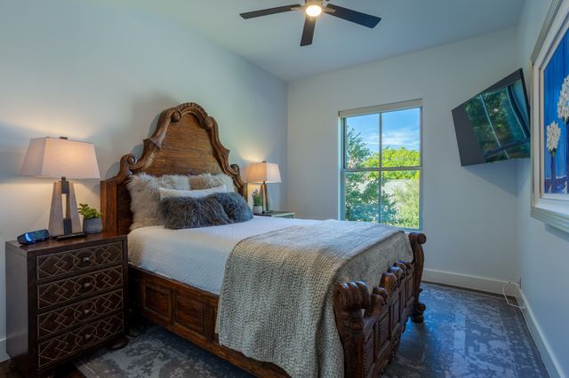 2630 WELBORN Street, Dallas, TX 75219