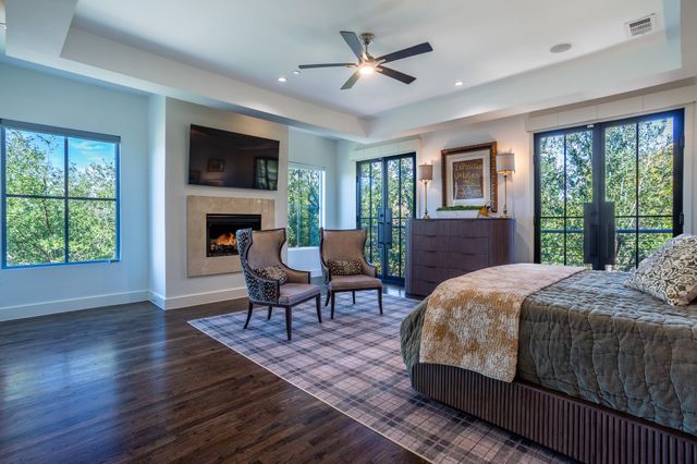 2630 WELBORN Street, Dallas, TX 75219