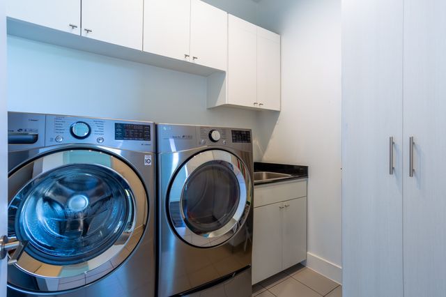 2630 WELBORN Street, Dallas, TX 75219