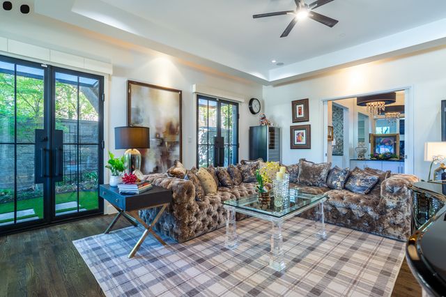 2630 WELBORN Street, Dallas, TX 75219