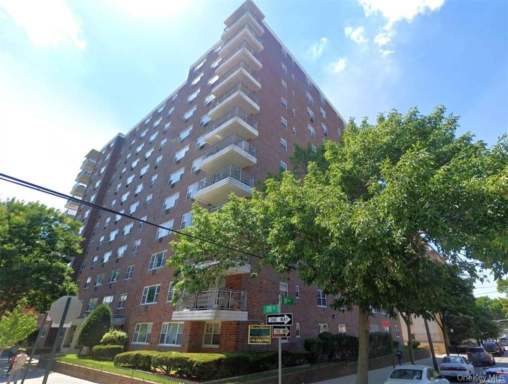 89-00 170th Street 10M, Jamaica, NY 11432