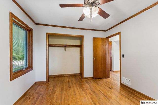 4839 Pine Street, Omaha, NE 68106