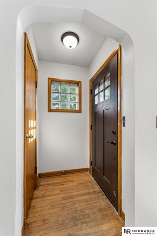 4839 Pine Street, Omaha, NE 68106