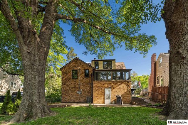 4839 Pine Street, Omaha, NE 68106