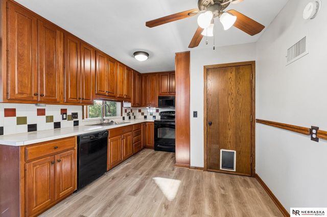4839 Pine Street, Omaha, NE 68106