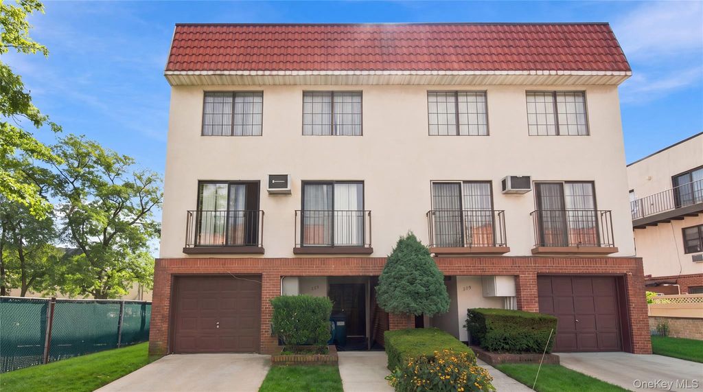 3-27 128th Street 21D, College Point, NY 11356 — exterior