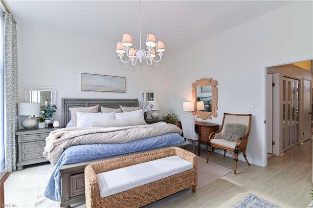 696 Mowbray Arch Apt 320, Norfolk, VA 23507