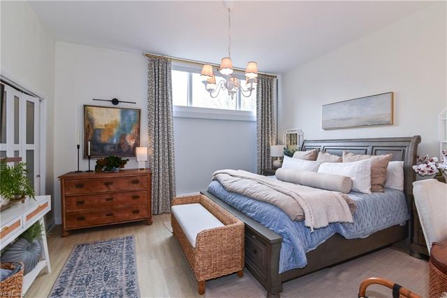 696 Mowbray Arch Apt 320, Norfolk, VA 23507