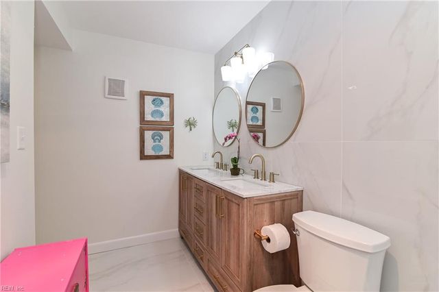 696 Mowbray Arch Apt 320, Norfolk, VA 23507