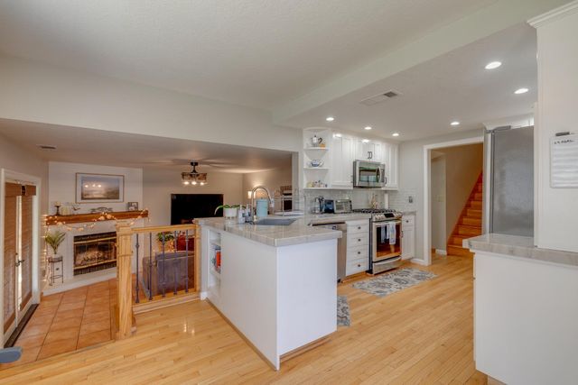 2620 Dardanelle Dr, Modesto, CA 95355
