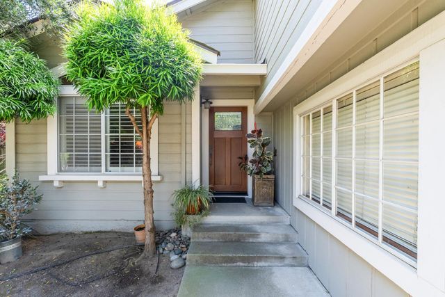 2620 Dardanelle Dr, Modesto, CA 95355