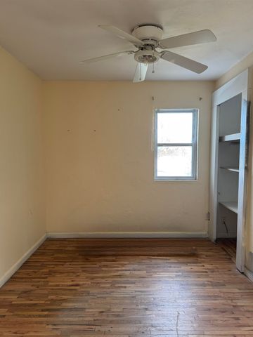 5943 N Ridge Rd, Maize, KS 67101