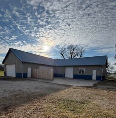 5943 N Ridge Rd, Maize, KS 67101